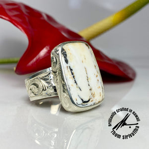 American White Buffalo, 35 Carats, Sterling Silver Ring